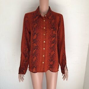 Vince Camuto Chiffon Blouse Women's Size S Orange Snake Print Button-Up Top